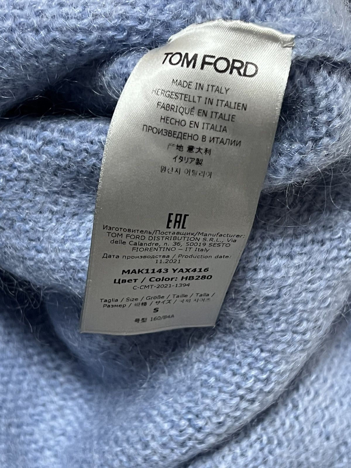 Tom Ford Tom Ford Blue V-Neck Mohair Wool Sweater Size S Size S / US 4 / IT 40 - 4 Thumbnail
