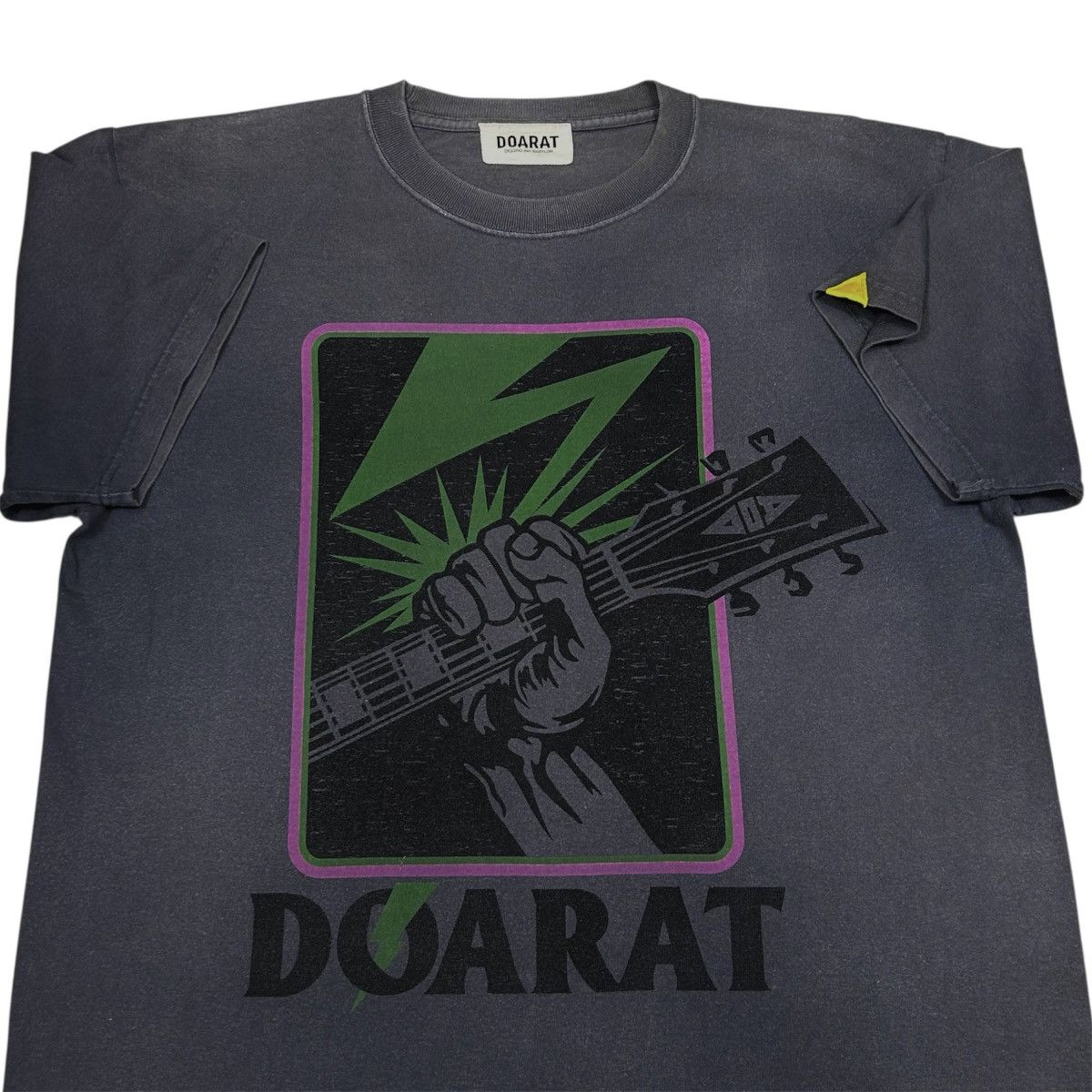 Other Doarat Japan Streetwear Rock Guitar Thunder Tshirt Size US L / EU 52-54 / 3 - 3 Thumbnail