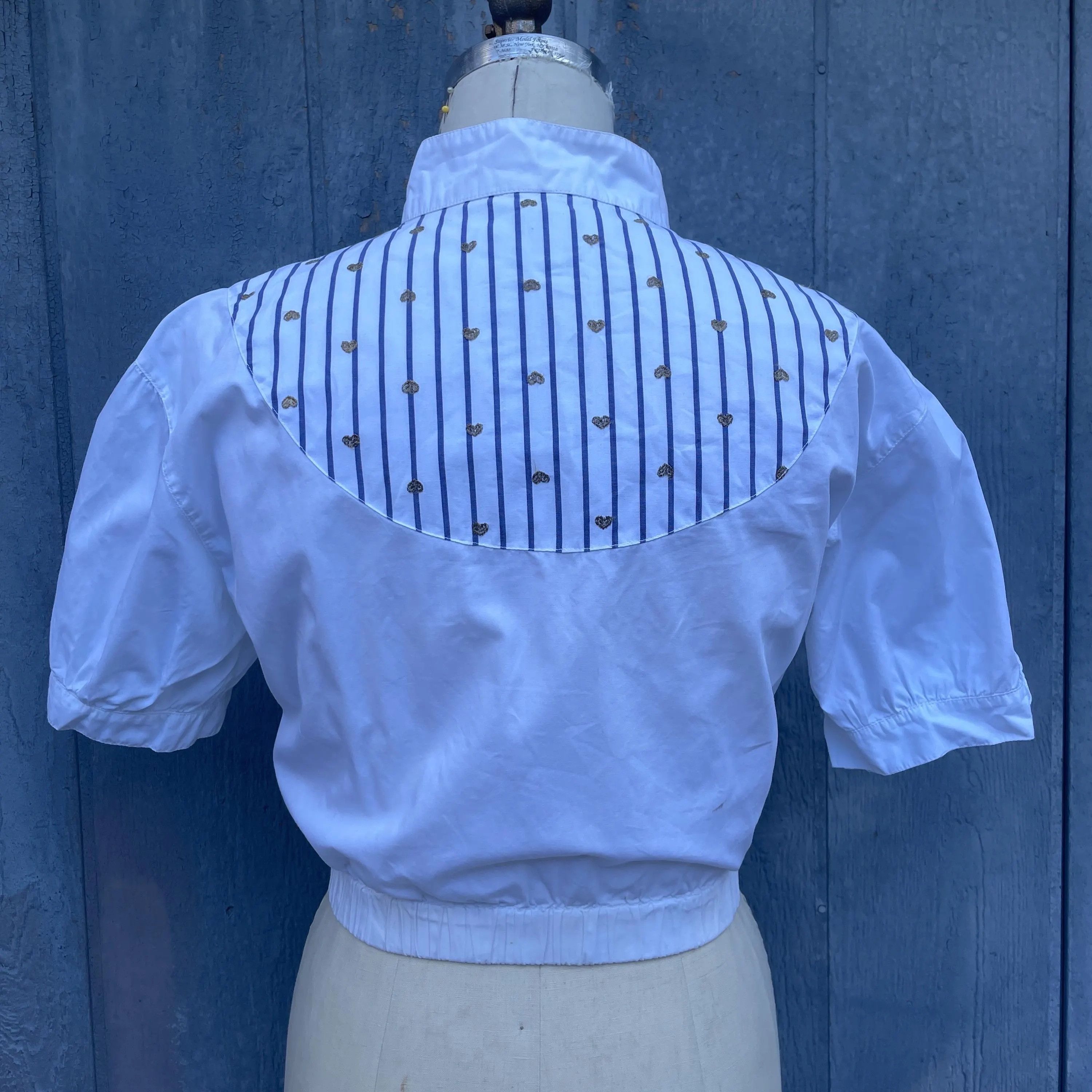 Iceberg Half Sleeve Heart Pattern Smocked Waist Crop Top Button Up Size M / US 6-8 / IT 42-44 - 4 Thumbnail