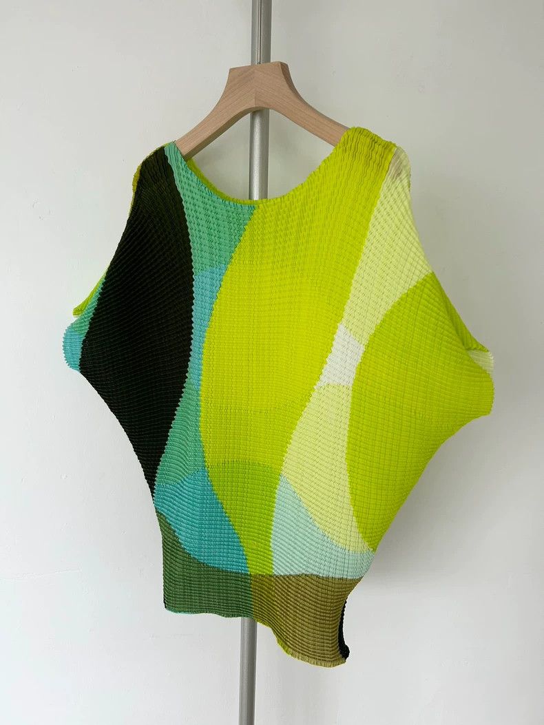 Issey Miyake Issey Miyake Psychedelic color block top Size M / US 6-8 / IT 42-44 - 1 Thumbnail