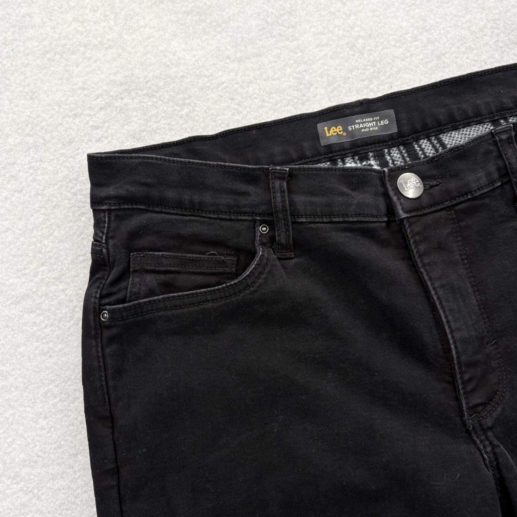 Lee Lee Jeans Womens 10 Black Relaxed Fit Straight Leg Mid Rise Fleece Lined Denim Size 32" / US 10 / IT 46 - 3 Thumbnail