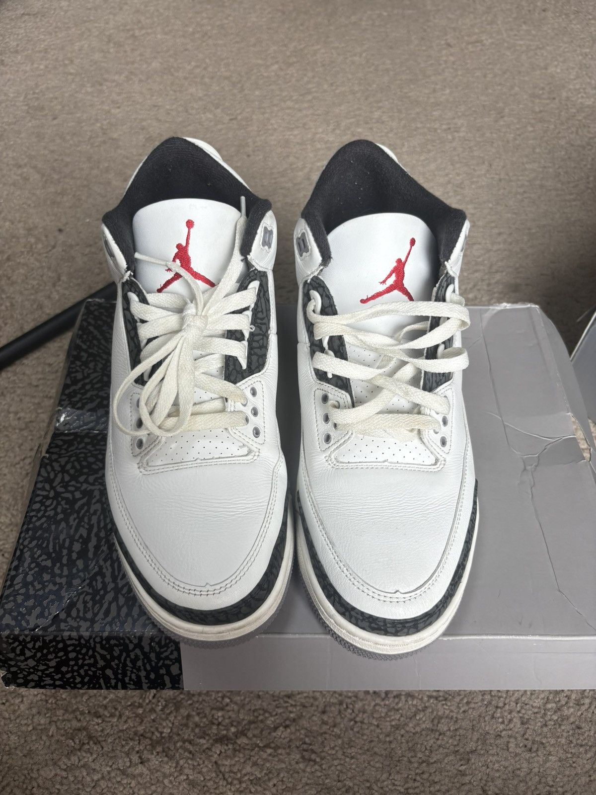 Jordan Brand Air jordan 3 cement grey size 11 Size US 11 / EU 44 - 2 Thumbnail