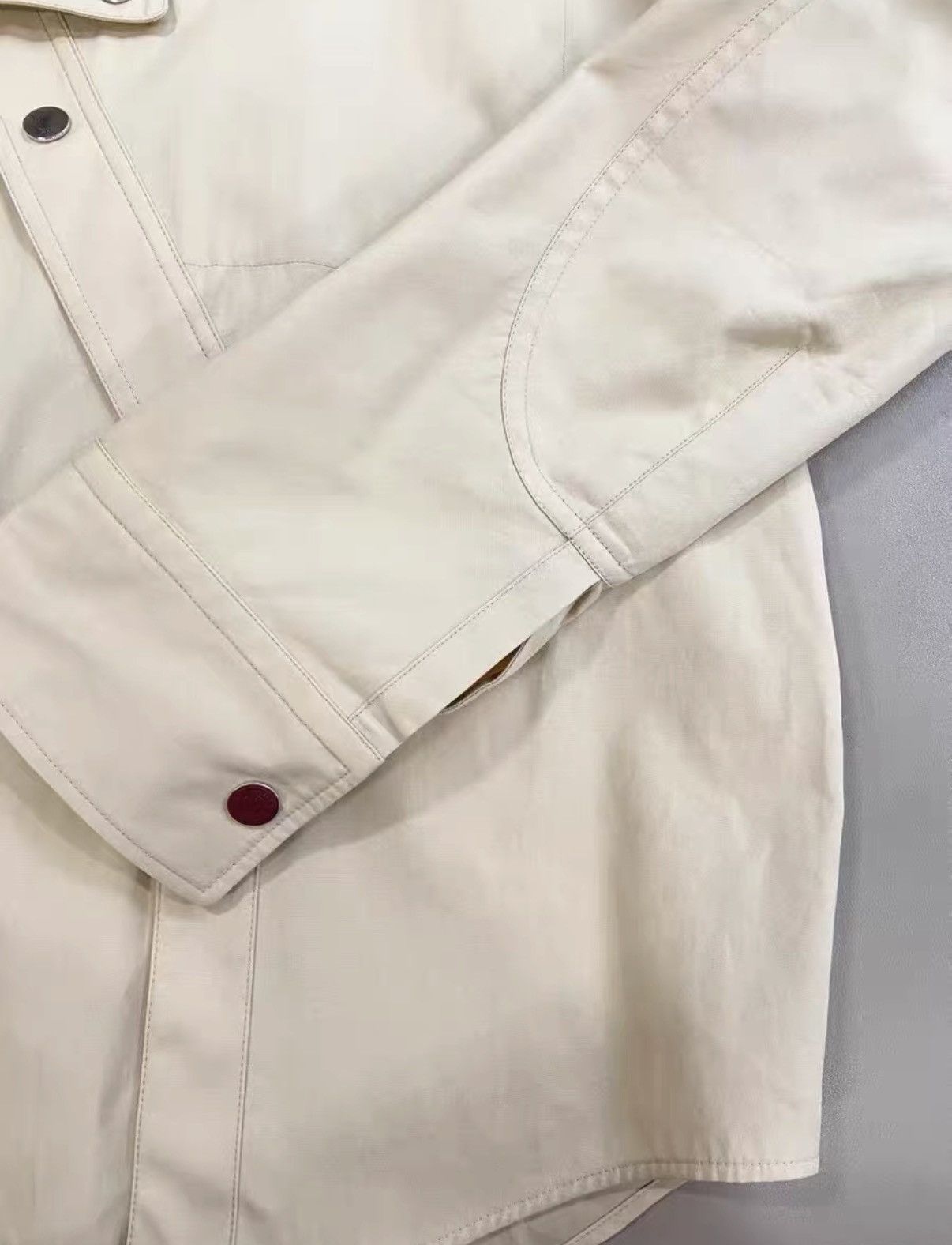 Hermes Hermès Khaki Irregular Long Sleeve Shirt Jacket J33 Size XXS / US 00 / IT 34 - 6 Thumbnail