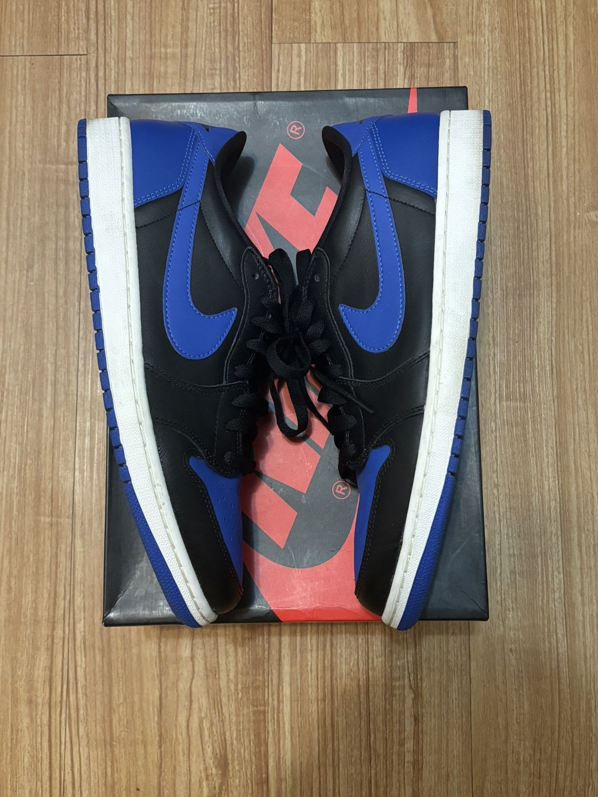 Nike AIR JORDAN 1 RETRO LOW OG Size US 11.5 / EU 44-45 - 1 Thumbnail