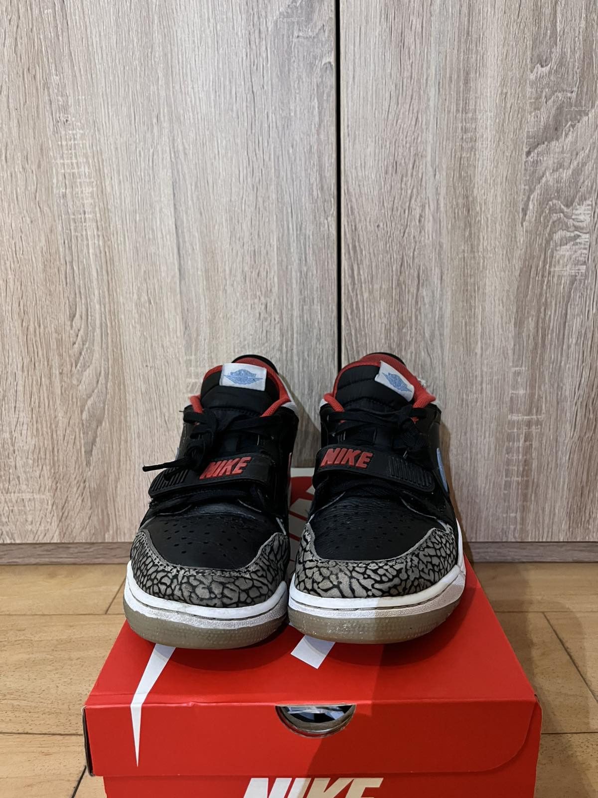Jordan Brand Nike Jordan 312 Legacy Low Black Grey Valor Blue Size US 10 / EU 43 - 4 Thumbnail