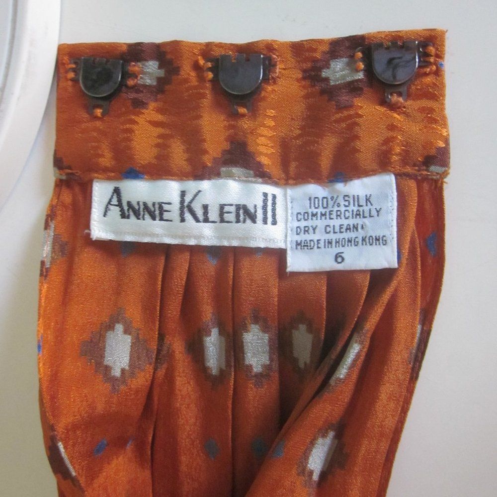 Anne Klein Anne Klein II Petites Silk Skirt with Matching Pleated Cumme Size 27" / US 4 / IT 40 - 5 Thumbnail