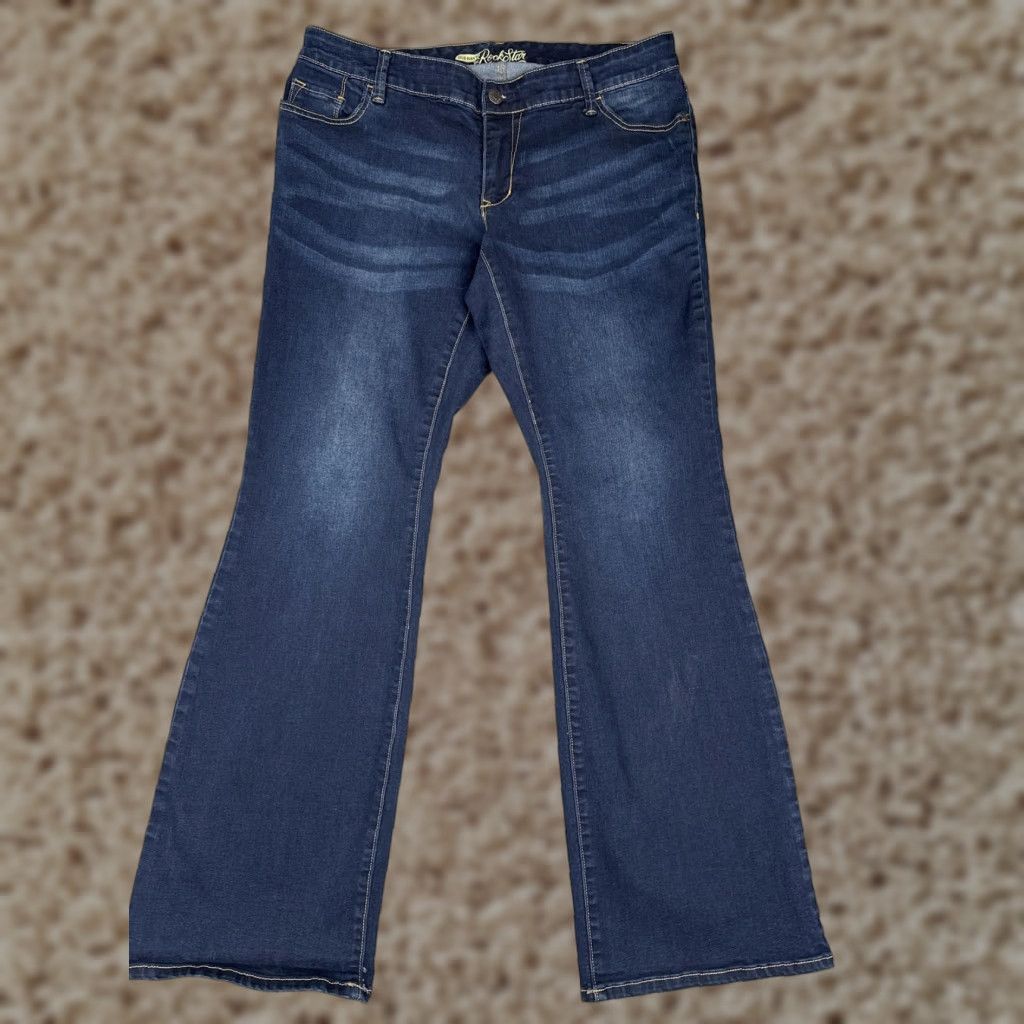 Old Navy Old Navy Rockstar Jeans 32x31 Dark Wash Bootcut Stretch Denim 90s Womens Size 24" / US 00 / IT 34 - 1 Thumbnail