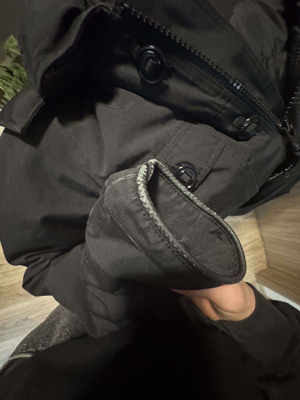 Canada Goose Canada goose banff black parka size S Size US S / EU 44-46 / 1 - 9 Thumbnail