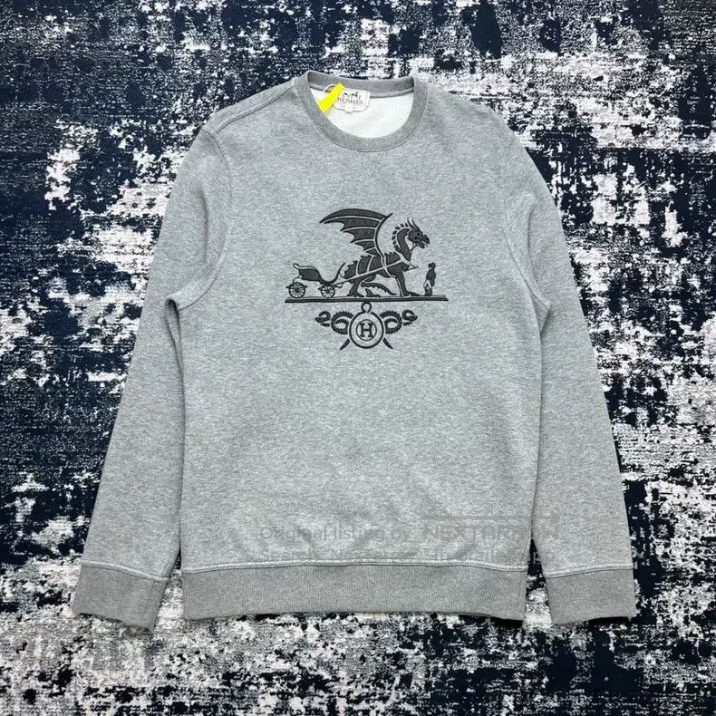 Hermes Hermes Gray Dragon Printed Sweatshirt Size XL / US 12-14 / IT 48-50 - 1 Thumbnail