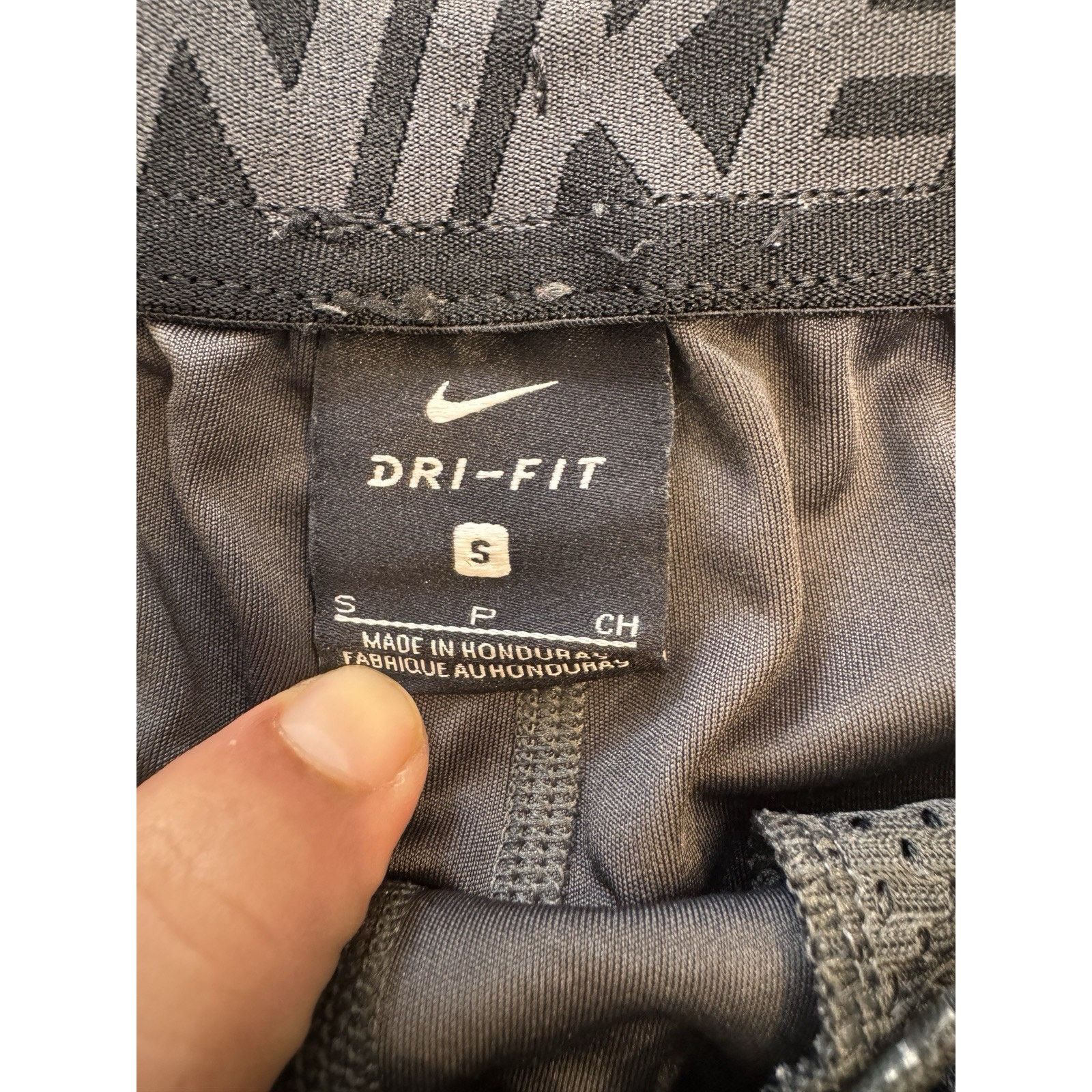 Nike Nike Dri-FIT Youth Shorts Boys S Gray Athletic Training Run Size US 26 / EU 42 - 5 Thumbnail