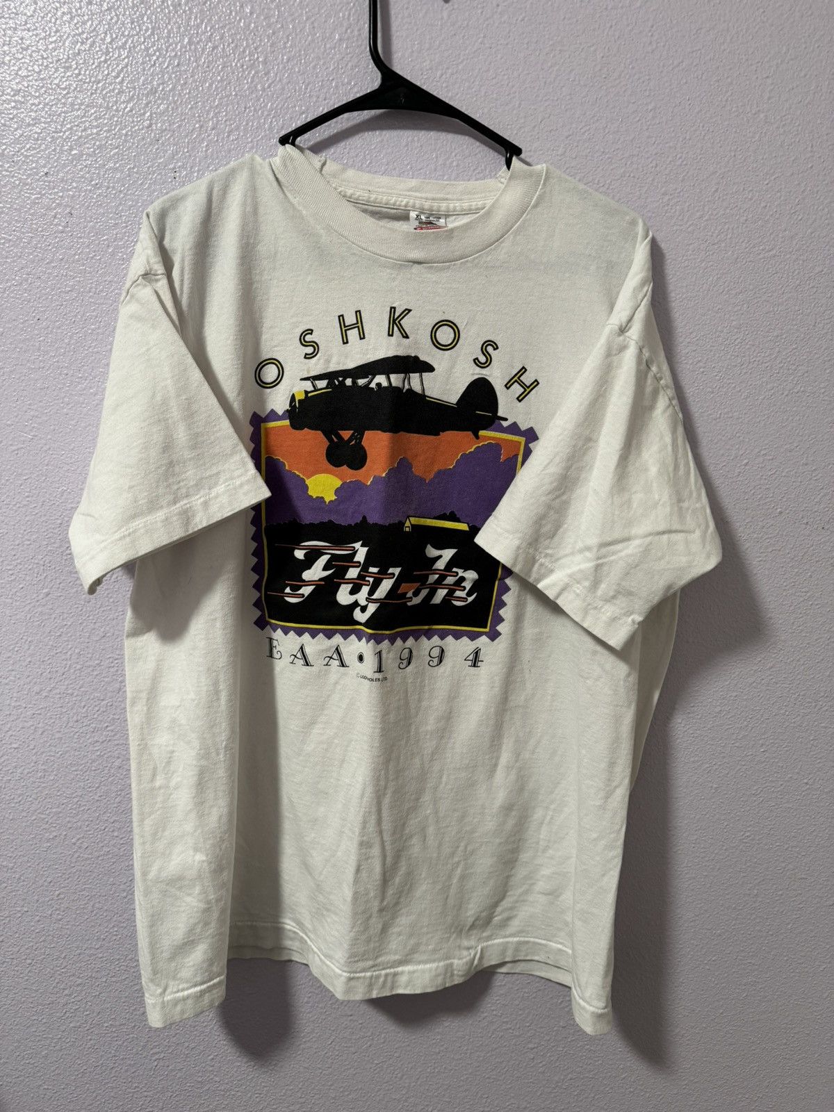 Fruit Of The Loom × Vintage 1994 Oshkosh flying tee Size US XL / EU 56 / 4 - 1 Thumbnail