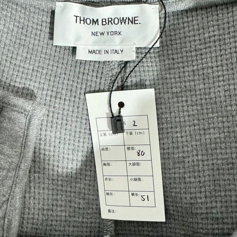 Thom Browne Thom Browne size2 Gray waffle four stripe shorts Size US 26 / EU 42 - 3 Thumbnail