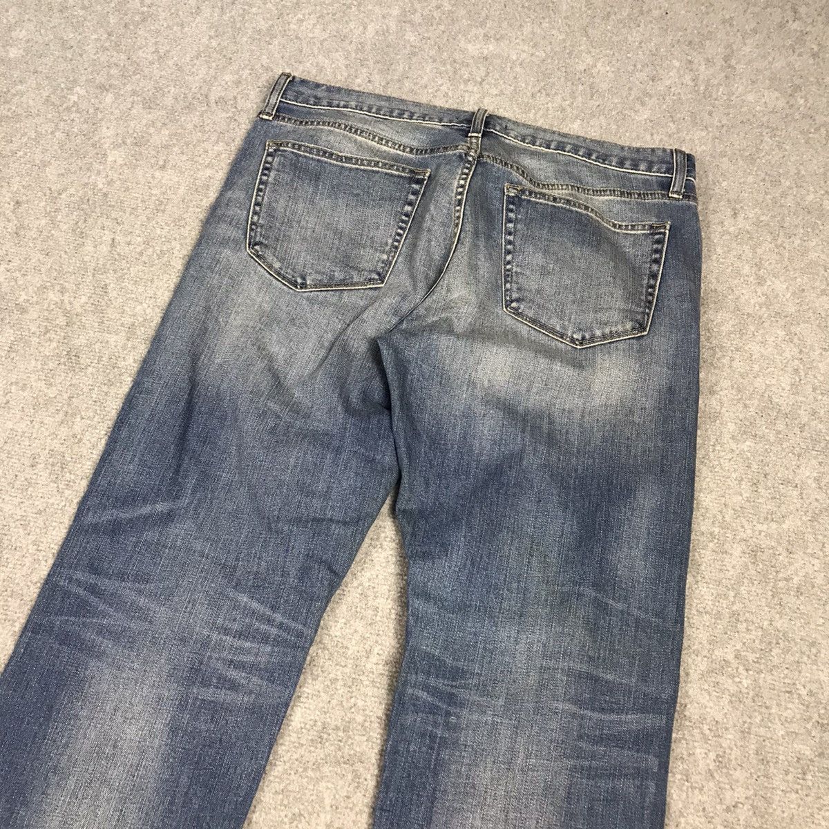 Japanese Brand × Jun Takahashi × Uniqlo Denim distressed Uniqlo design japan pants Size US 32 / EU 48 - 11 Thumbnail