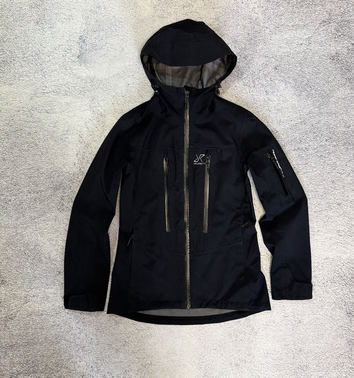 Fjallraven RevolutionRace RVRC Whisper Jacket XS Waterproof Hypershell Size XS / US 0-2 / IT 36-38 - 1 Thumbnail