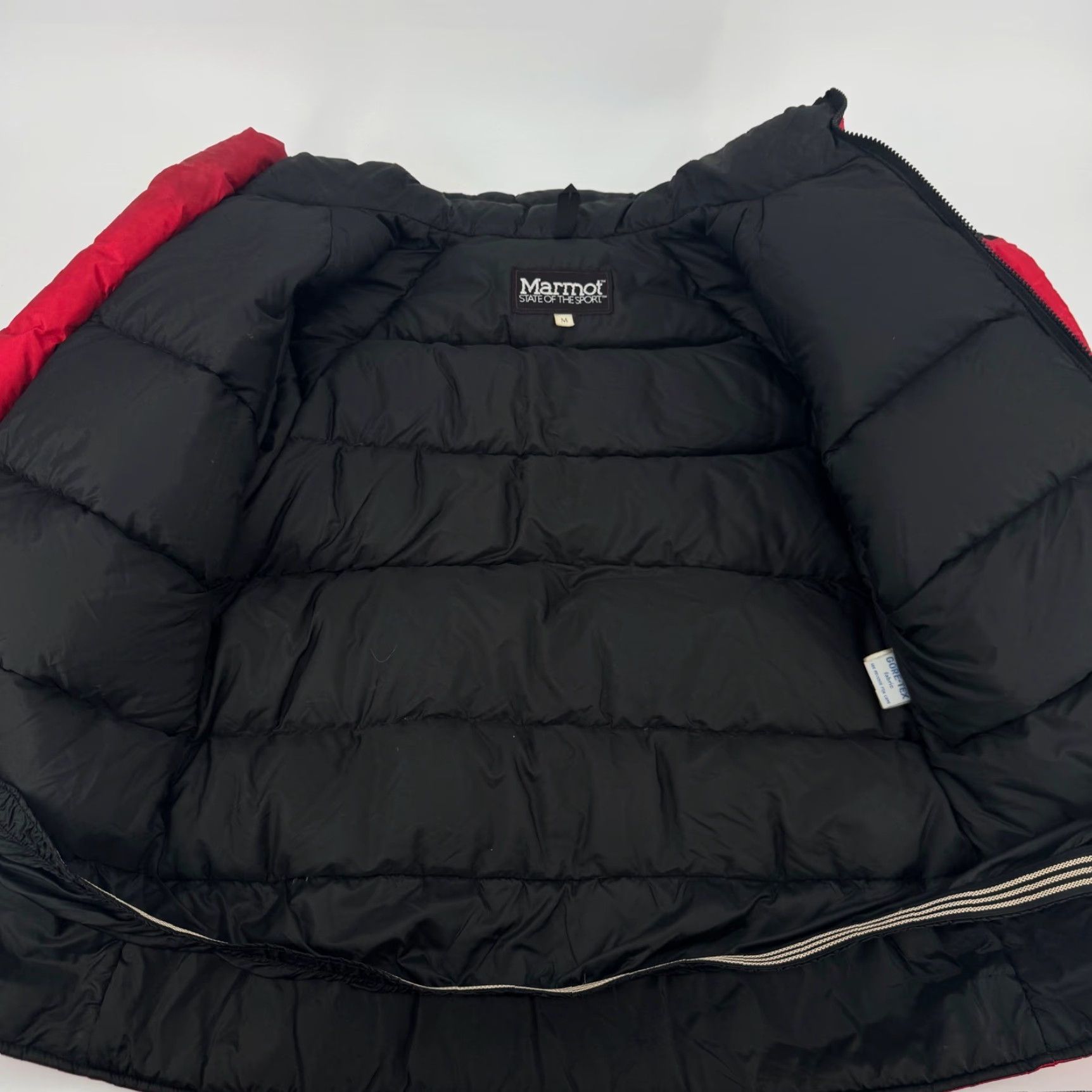 Marmot VINTAGE Marmot Jacket Puffer Mens Medium Red Black Down Goretex Ski Coat USA Size US M / EU 48-50 / 2 - 5 Thumbnail