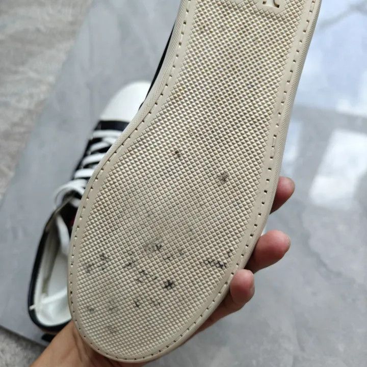 Louis Vuitton Louis Vuitton Black Sneakers with White Tip -2508 Size US 9 / EU 42 - 3 Thumbnail