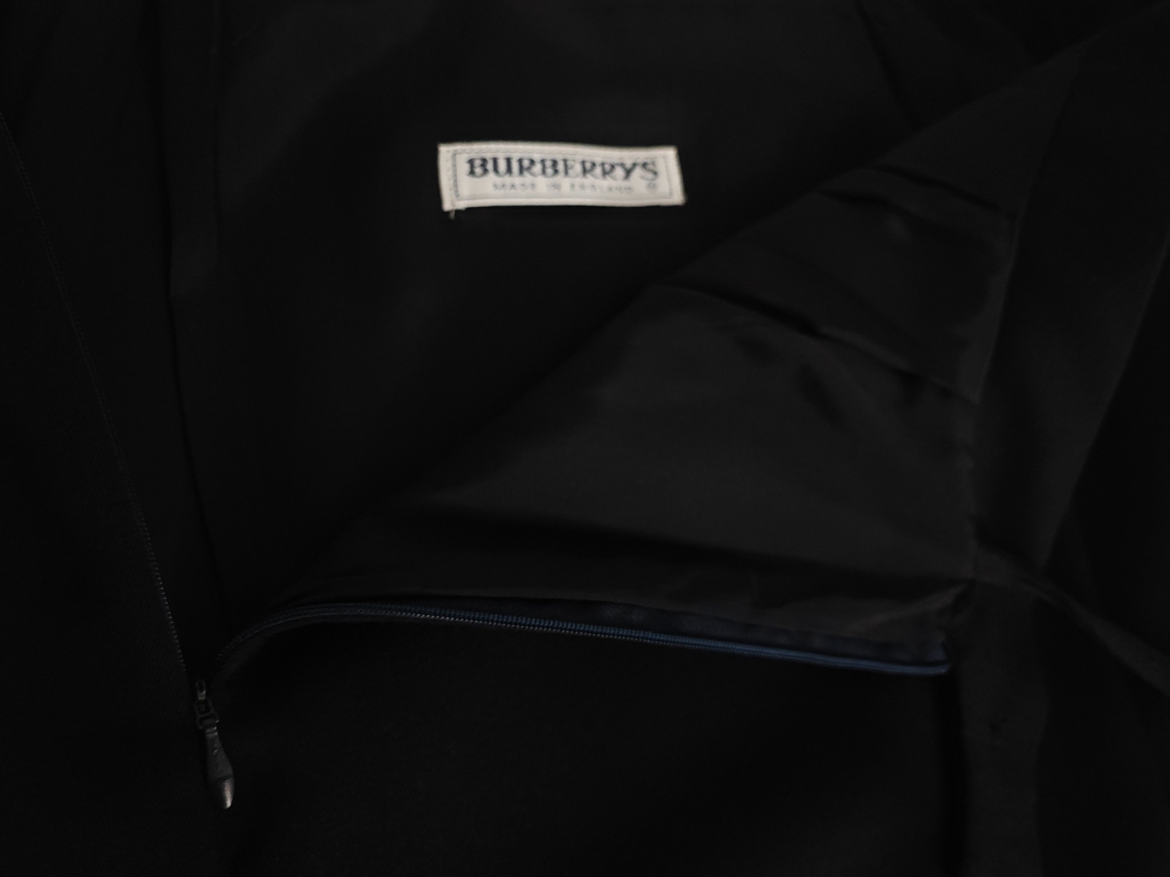 Burberry Vintage Burberrys black wool skirt Size 27" / US 4 / IT 40 - 8 Thumbnail