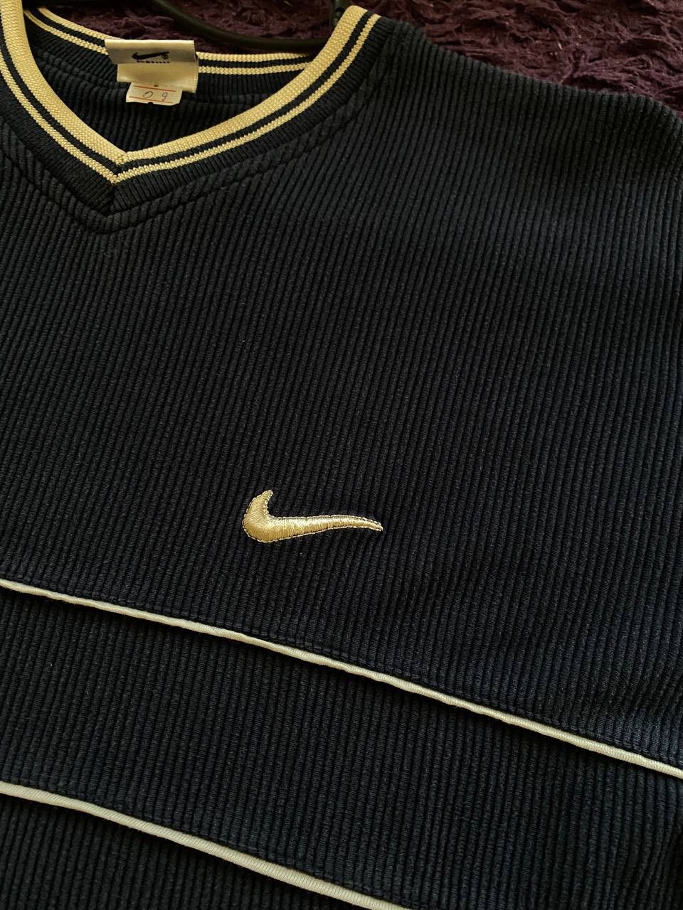 Nike × Vintage Vintage Nike Y2K Logo Swoosh T Shirt Tee Size US L / EU 52-54 / 3 - 11 Thumbnail