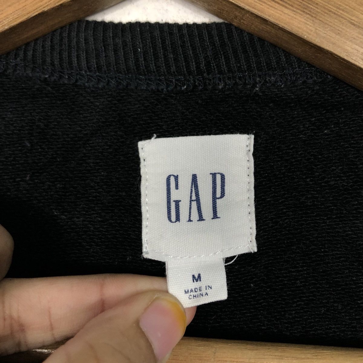 Japanese Brand 📌Vintage Sweatshirt Gap Big Logo Embroidery Size US M / EU 48-50 / 2 - 14 Thumbnail