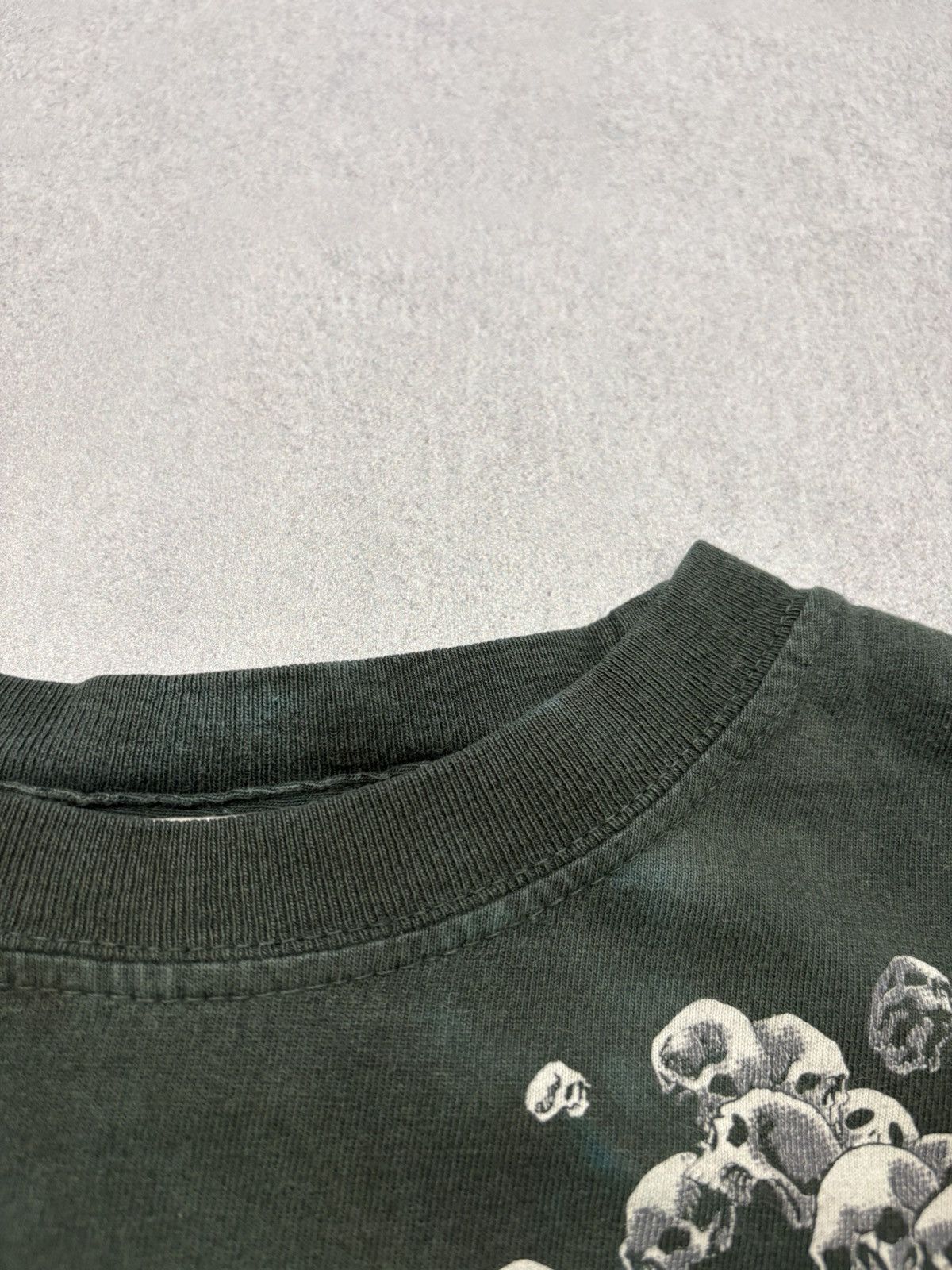 Vintage Vintage 1998 Disney Liquid Blue Skull Tie Dye T Shirt AOP XL Size US XL / EU 56 / 4 - 13 Thumbnail