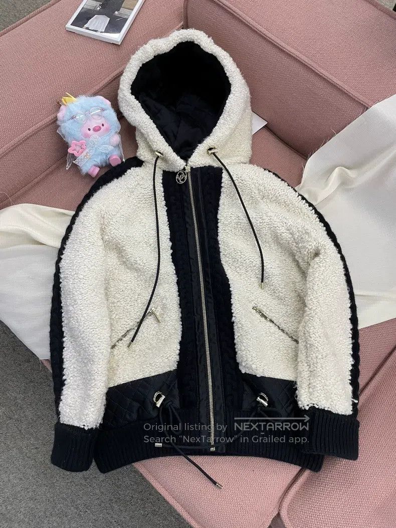 Chanel Chanel Black and white panda colour-blocked wool hooded zi Size XS / US 0-2 / IT 36-38 - 2 Thumbnail