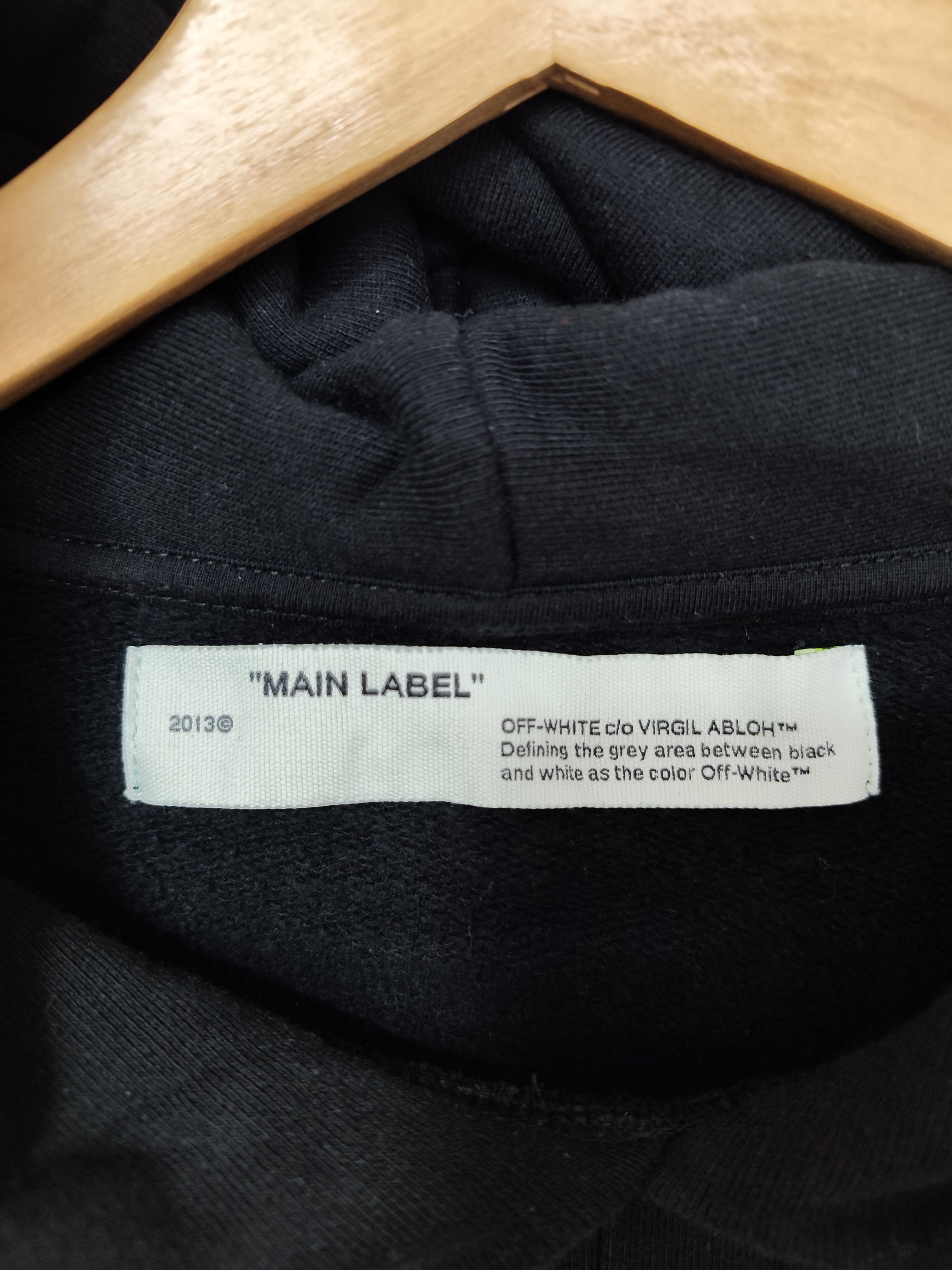 Off-White Off-White "Non-Fiction" Size US M / EU 48-50 / 2 - 3 Thumbnail