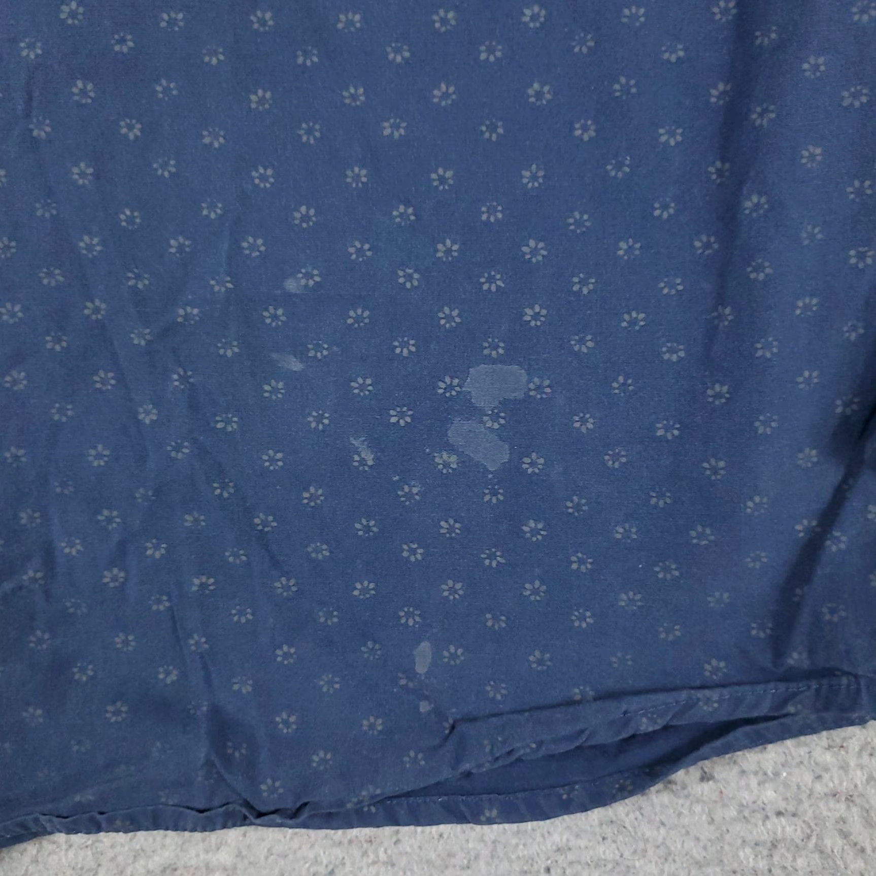 Abercrombie & Fitch VINTAGE Abercrombie & Fitch Shirt Men L Blue Geometric Button-Up Long Sleeve Button-Down Collar Modern Classic Geometric Pattern Mens Shirts Size US L / EU 52-54 / 3 - 4 Thumbnail