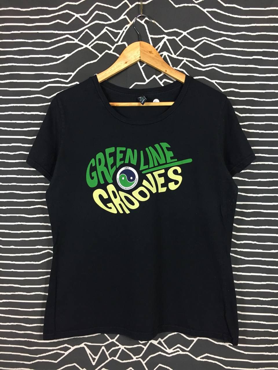 Vintage Green Line Grooves Music Protecting Nature's Protectors Tee Size XL / US 12-14 / IT 48-50 - 2 Thumbnail