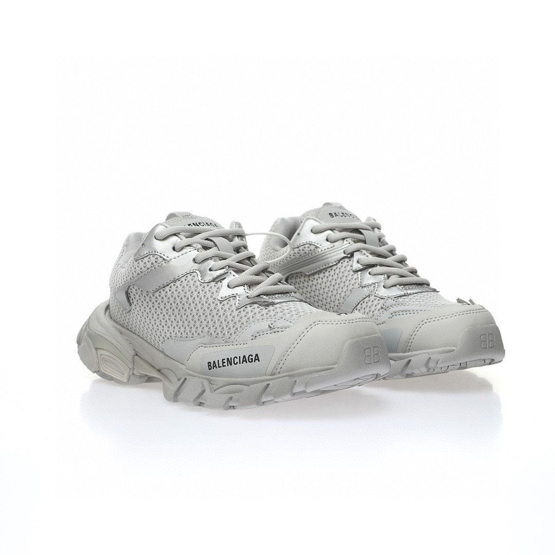 Balenciaga o1mt1gz0824 Track.3 Sneaker in Light Gray Size US 12 / IT 42 - 6 Thumbnail