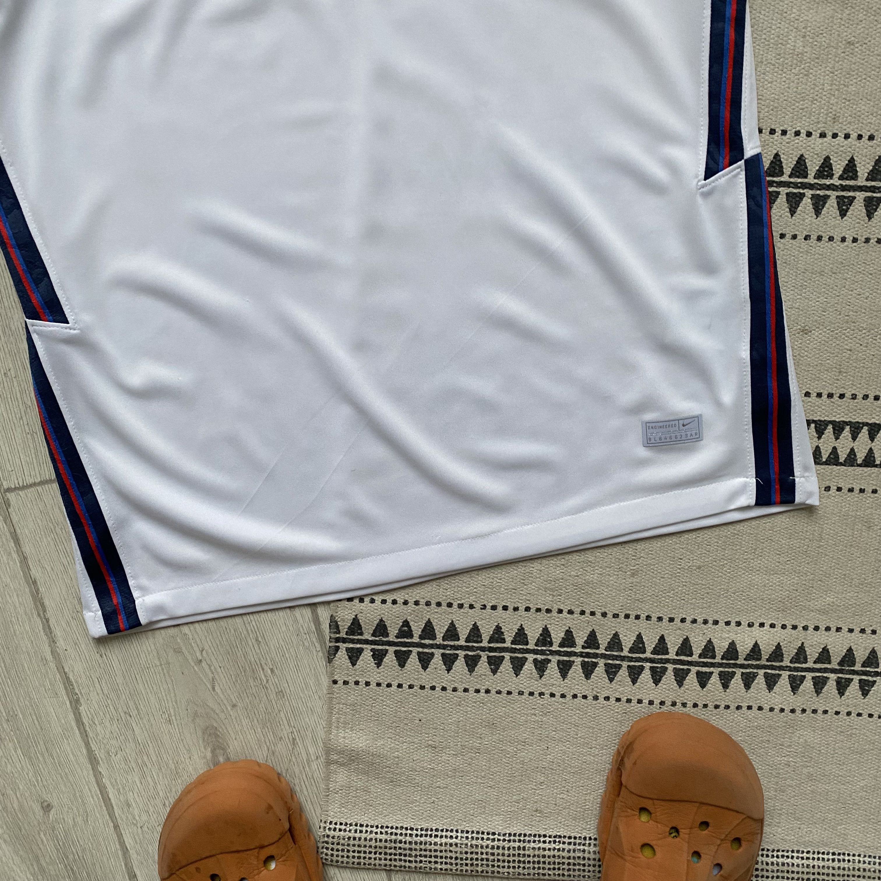Nike ⚽️ Blockore Nike England Soccer jersey center logo Drill Size US M / EU 48-50 / 2 - 3 Thumbnail
