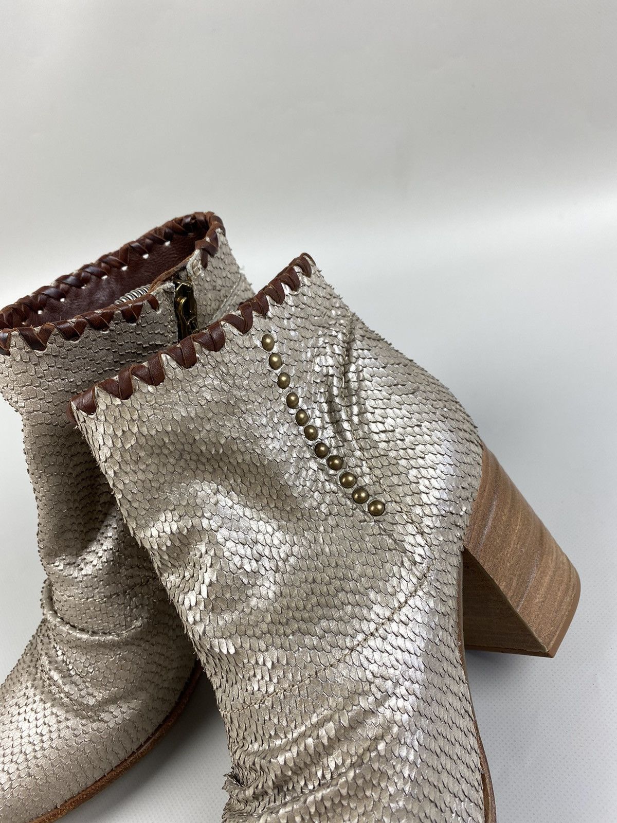 A.S.98 A.S. 98 ladies avant-garde heeled boots size 39 Size US 9 / IT 39 - 7 Thumbnail