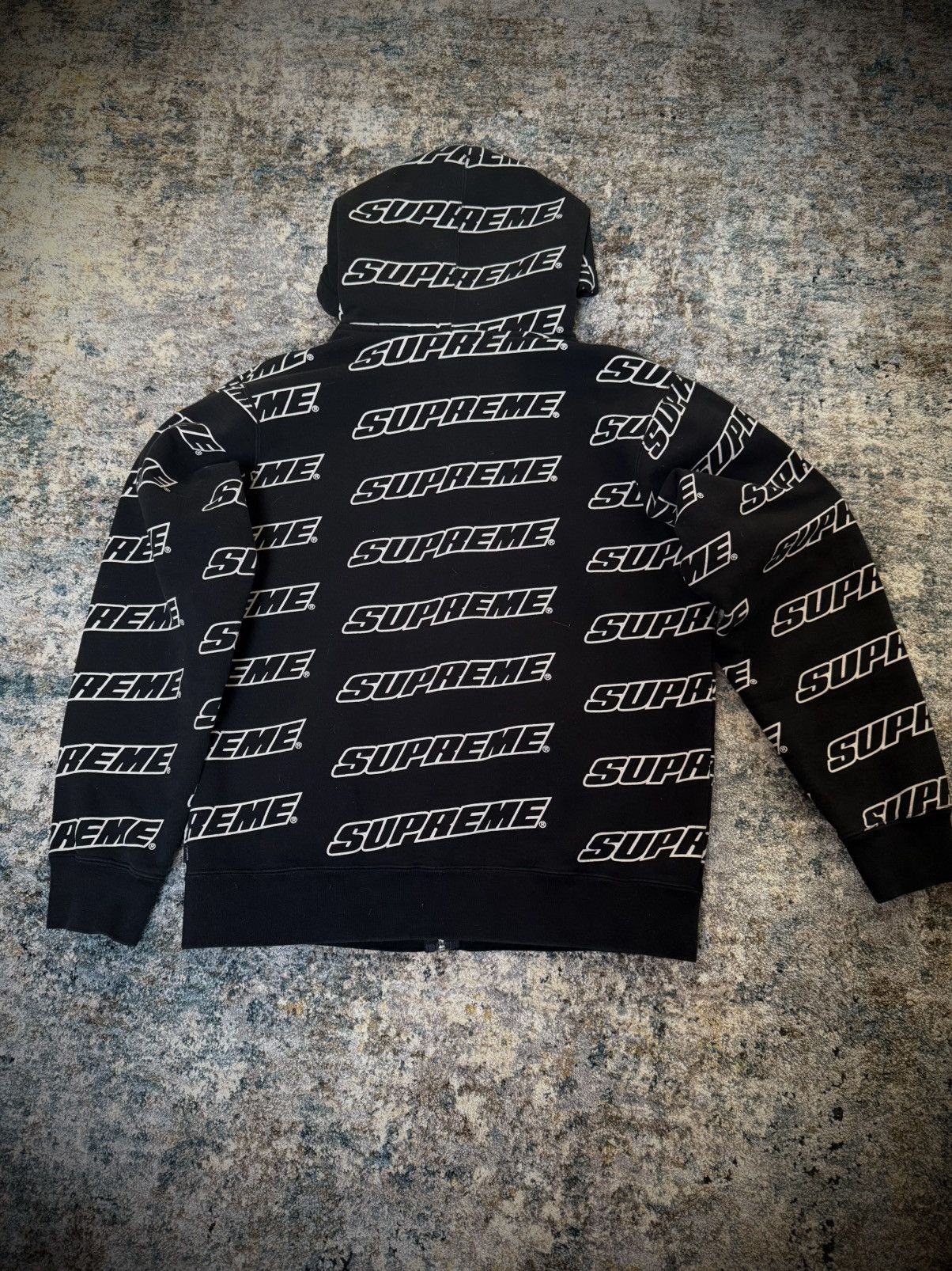 Supreme Supreme SS18 Repeat All Over Logo Print Full Zip Up Hoodie Size US M / EU 48-50 / 2 - 3 Thumbnail