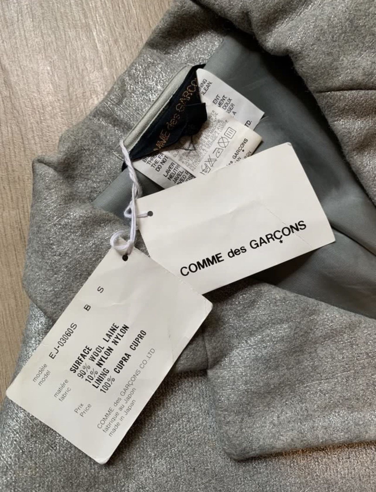 Comme des Garcons 🔥 Comme des Garçons 1994 AW Runway Silver Cutout Blazer Size 36S - 5 Thumbnail