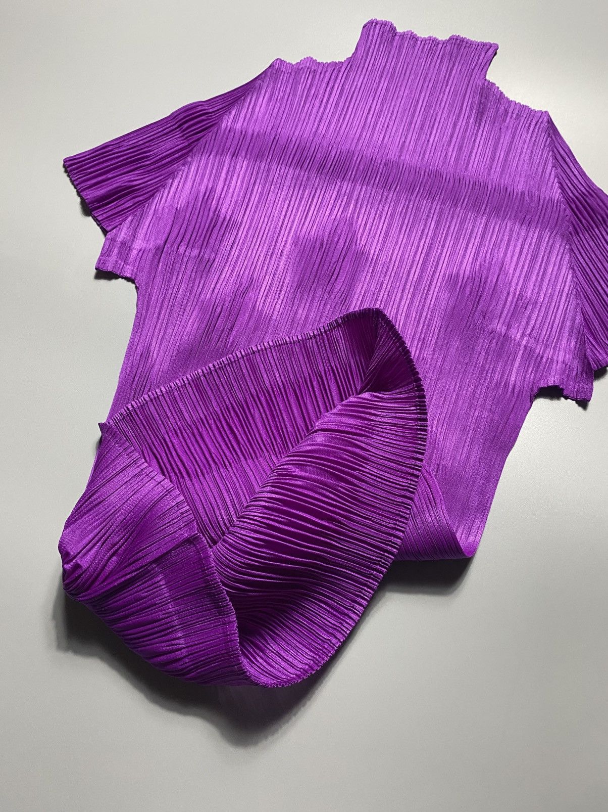 Pleats Please Issey Miyake PLEATS PLEASE STAR EMBOSSED TURTLE NECK Size M / US 6-8 / IT 42-44 - 6 Thumbnail