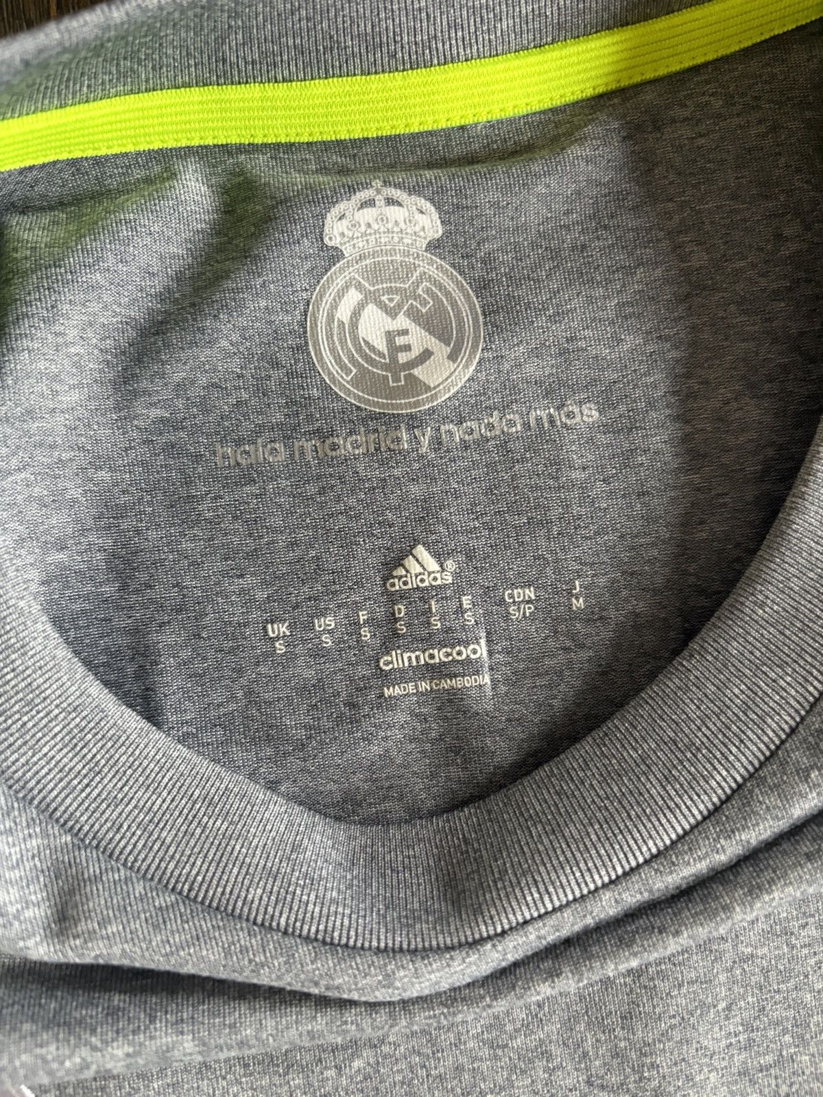 Adidas Sergio Ramos Real Madrid 15/16 Adidas Away Kit Size US S / EU 44-46 / 1 - 8 Thumbnail