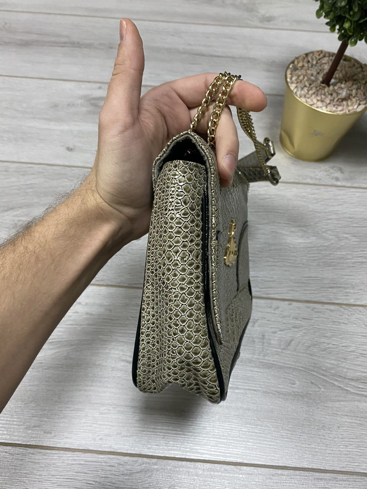 Vivienne Westwood Vivienne Westwood 🐍 RARE Frilly Snake chain bag big orb Size ONE SIZE - 14 Thumbnail