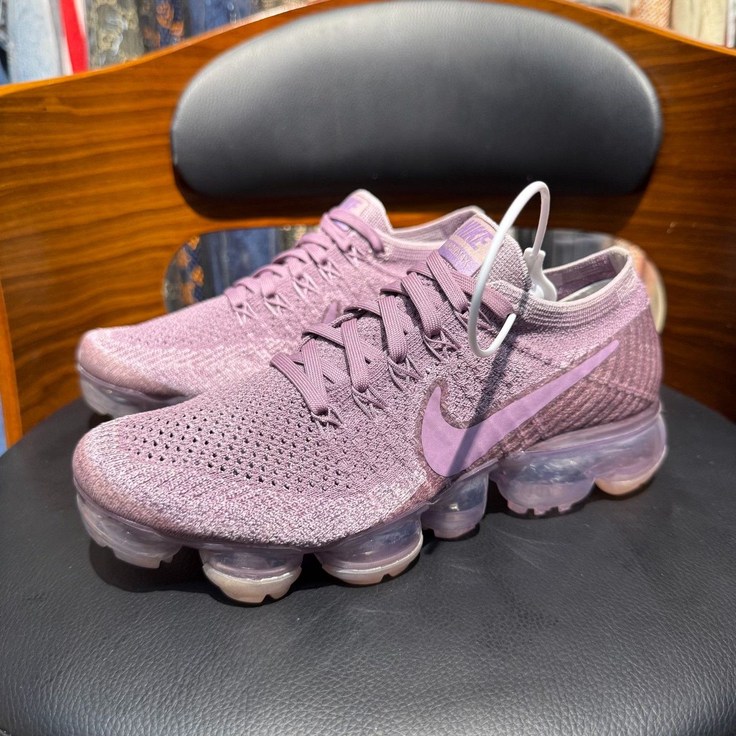 Nike Nike Purple Lowtop Sneakers 37 Men Size US 5 / EU 37 - 1 Thumbnail