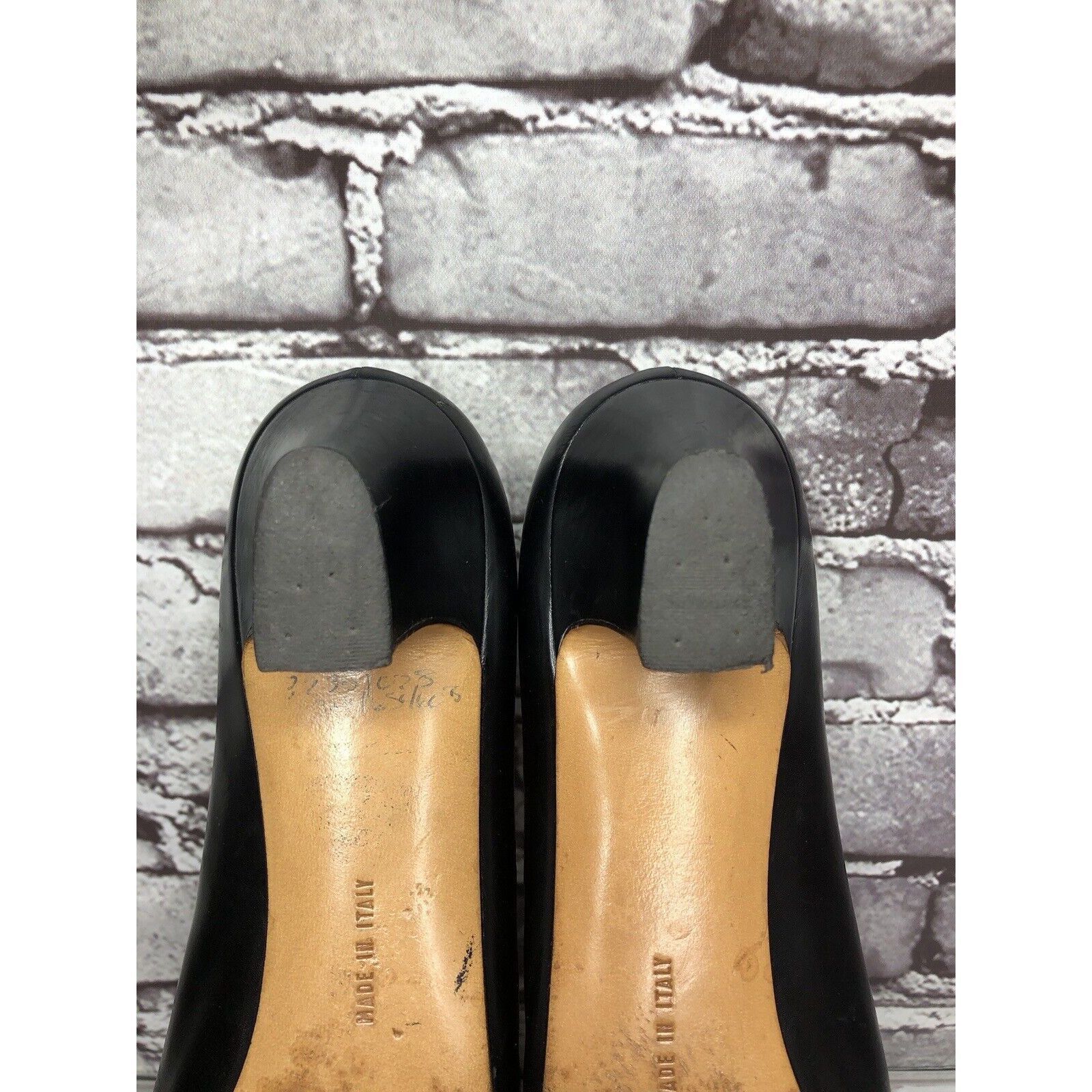 Salvatore Ferragamo Salvatore Ferragamo Black Leather Cap Toe Pumps Dress Heels Size US 9 / IT 39 - 7 Thumbnail