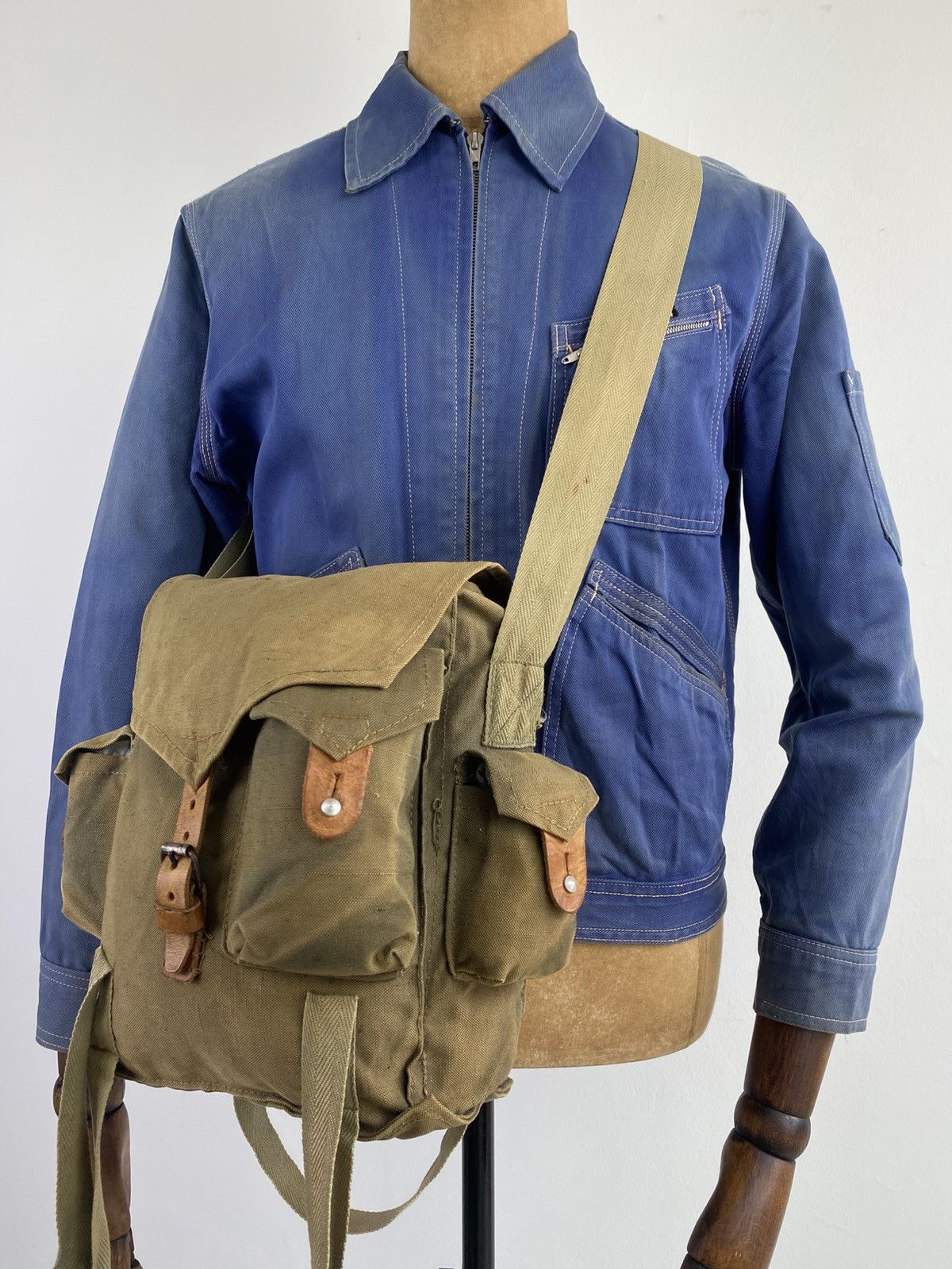Japanese Brand 2000’s Shimamura Tokyo Canvas Military Tactical Sling Bag Size ONE SIZE - 1 Thumbnail