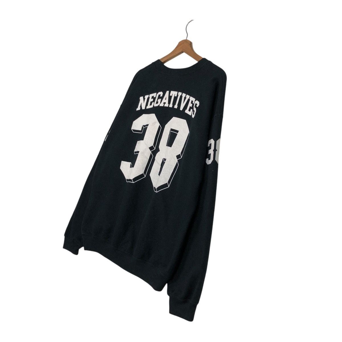Japanese Brand × Vintage 📌Vintage Sweatshirt Streetwear Style Negatives 38 Big Logo Size US L / EU 52-54 / 3 - 11 Thumbnail