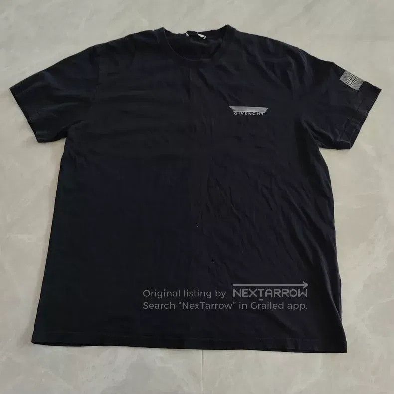 Givenchy Givenchy Back Striped Logo Short Sleeve T-Shirt Size US XL / EU 56 / 4 - 1 Thumbnail