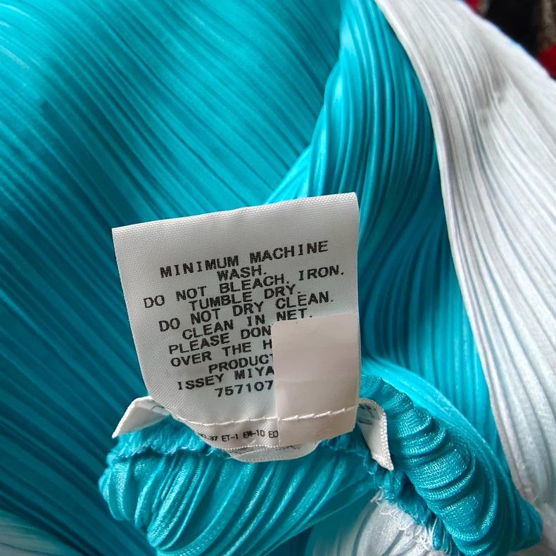 Issey Miyake Issey Miyake size:3 Blue balloon pleated top Size S / US 4 / IT 40 - 5 Thumbnail