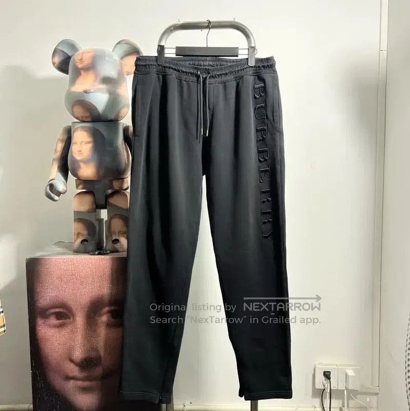 Burberry Burberry Black Casual Pants for Men. Size US 44 / EU 60 - 1 Thumbnail