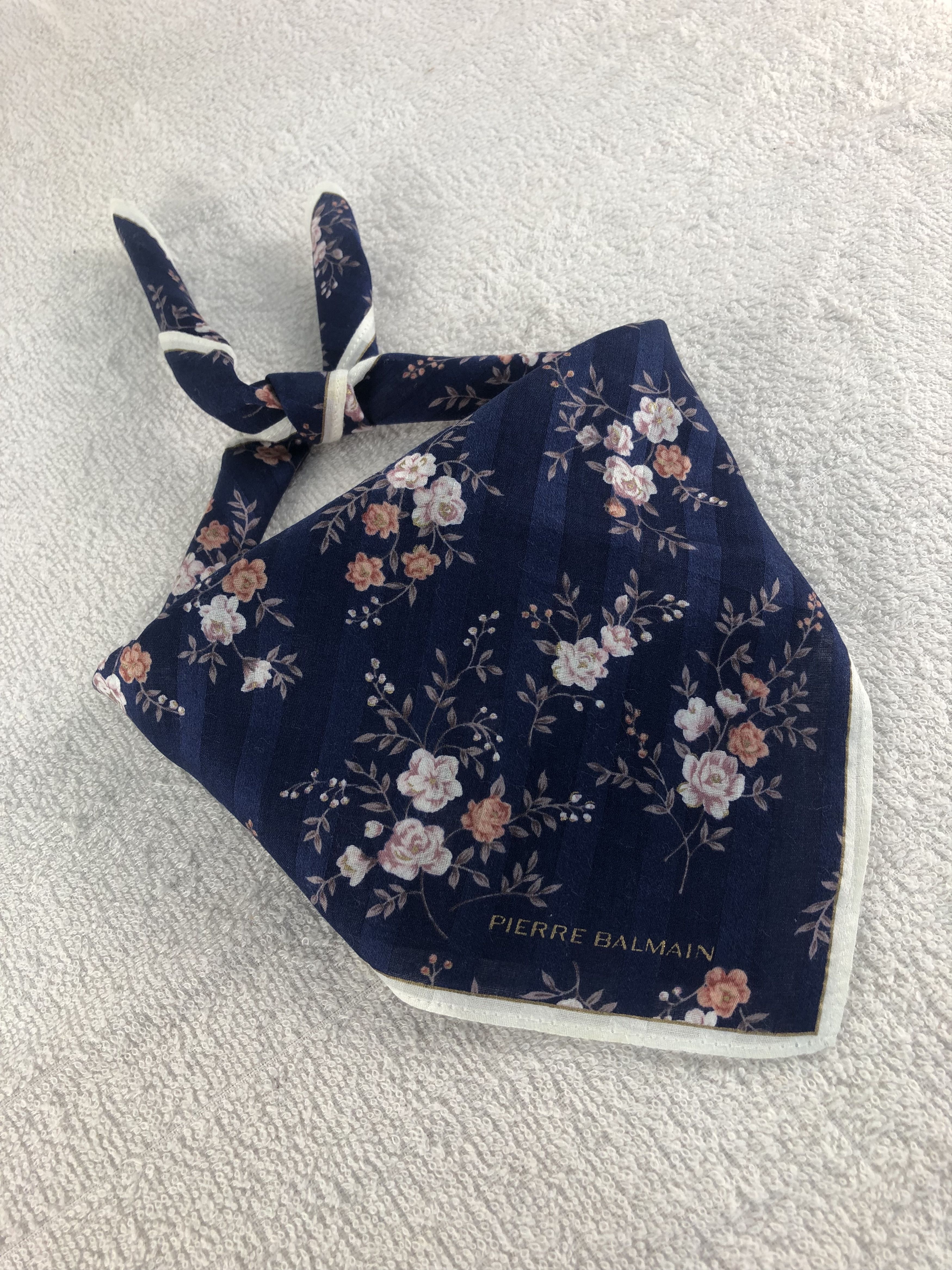 Pierre Balmain Pierre Balmain Handkerchief / Bandana / Neckerchief C054 Size ONE SIZE - 2 Thumbnail
