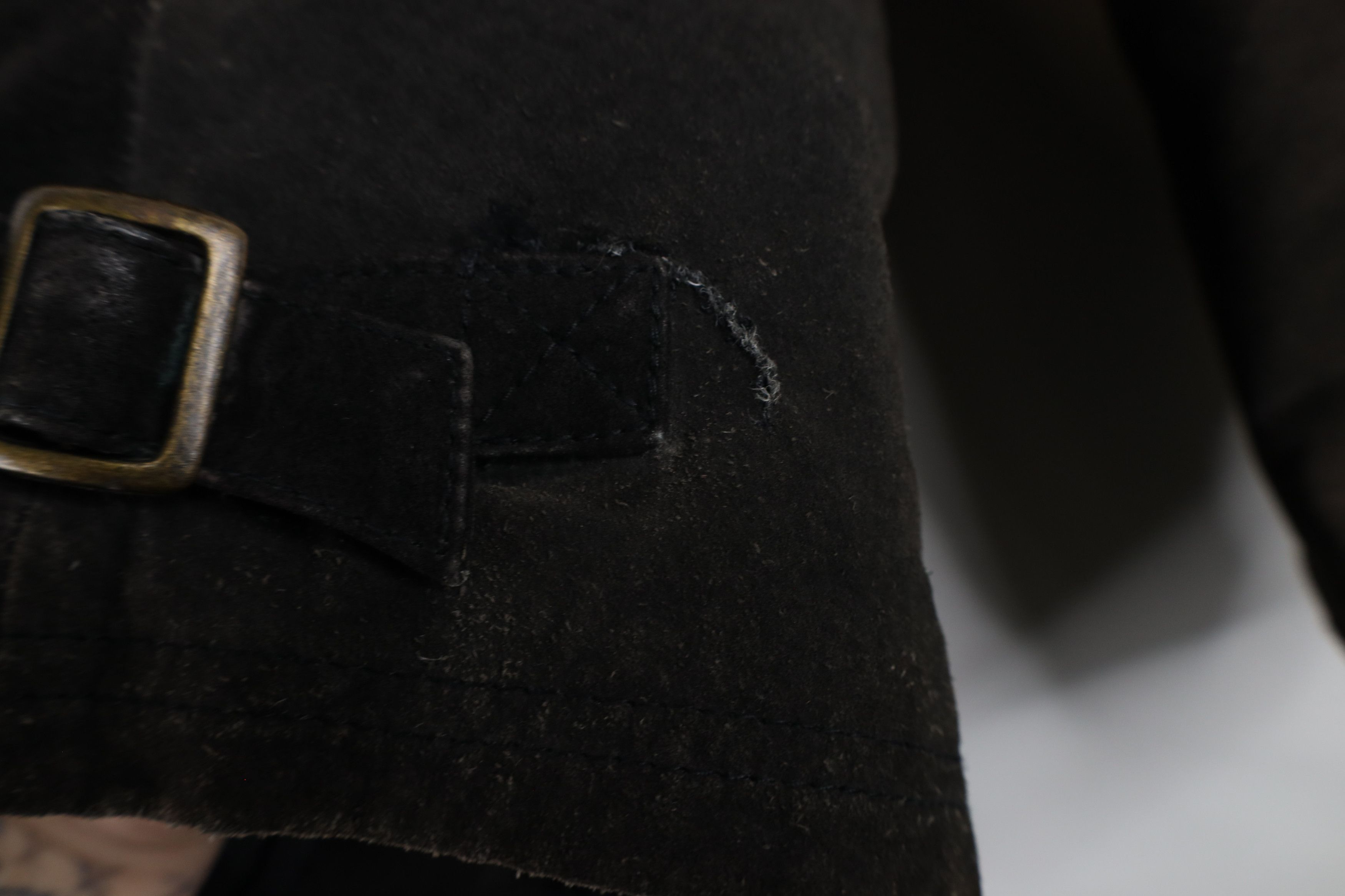 Vintage Vintage 90s Streetwear Suede Leather Buckle Back Jacket Size US M / EU 48-50 / 2 - 7 Thumbnail