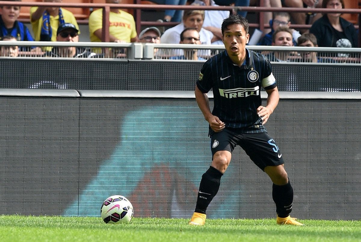 Nike INTER MILAN NIKE 2014/2015 FOOTBALL HOME SHORTS #55 NAGATOMO Size US 37 - 9 Thumbnail