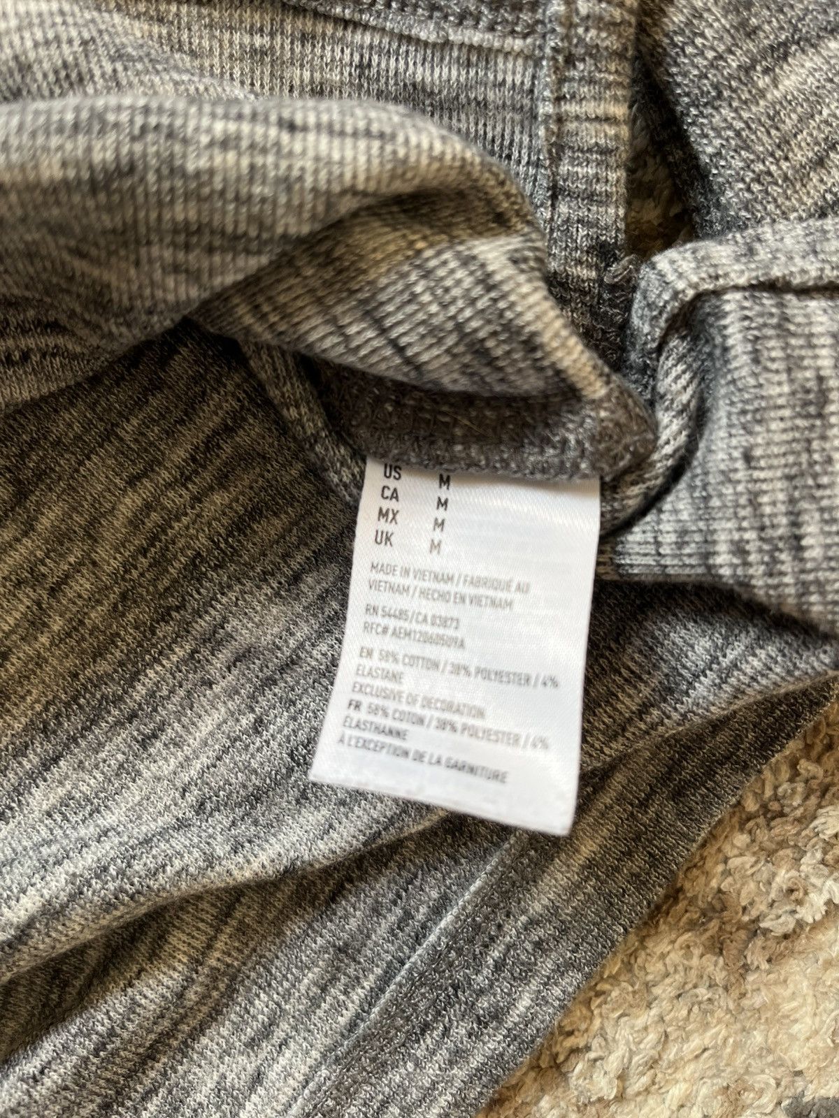 American Eagle Outfitters American Eagle Long Sleeve Grey Light Sweater Medium Size US M / EU 48-50 / 2 - 5 Thumbnail