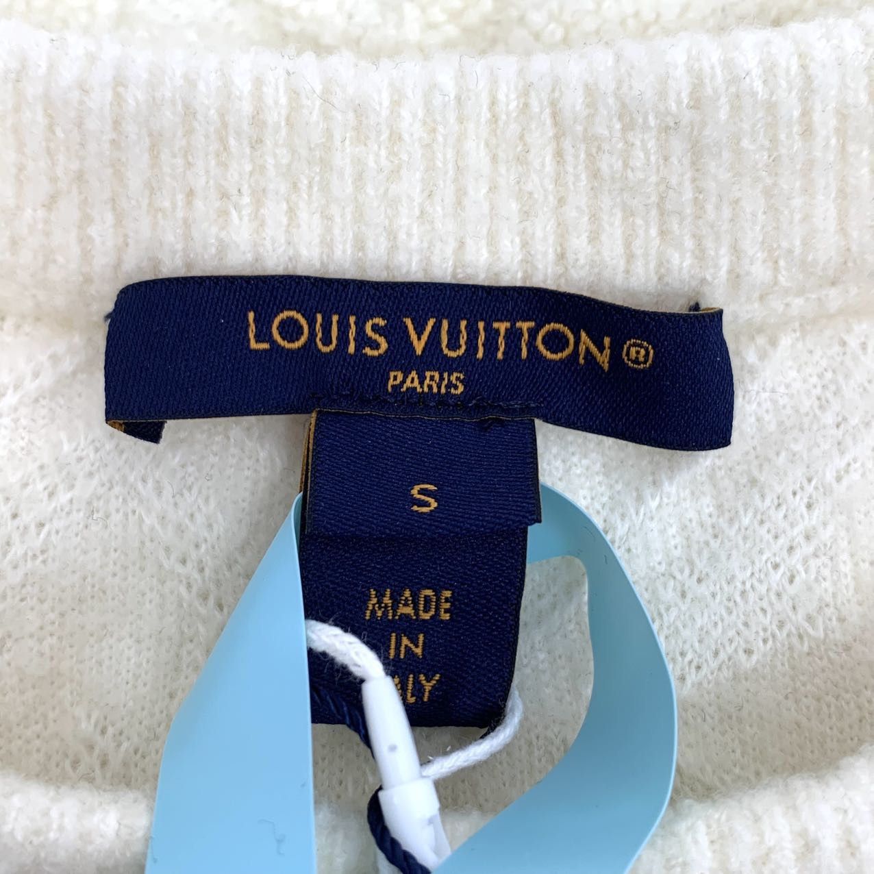 Louis Vuitton Louis Vuitton All-over Embossed Logo Short Sleeve K26WX Size S / US 4 / IT 40 - 5 Thumbnail
