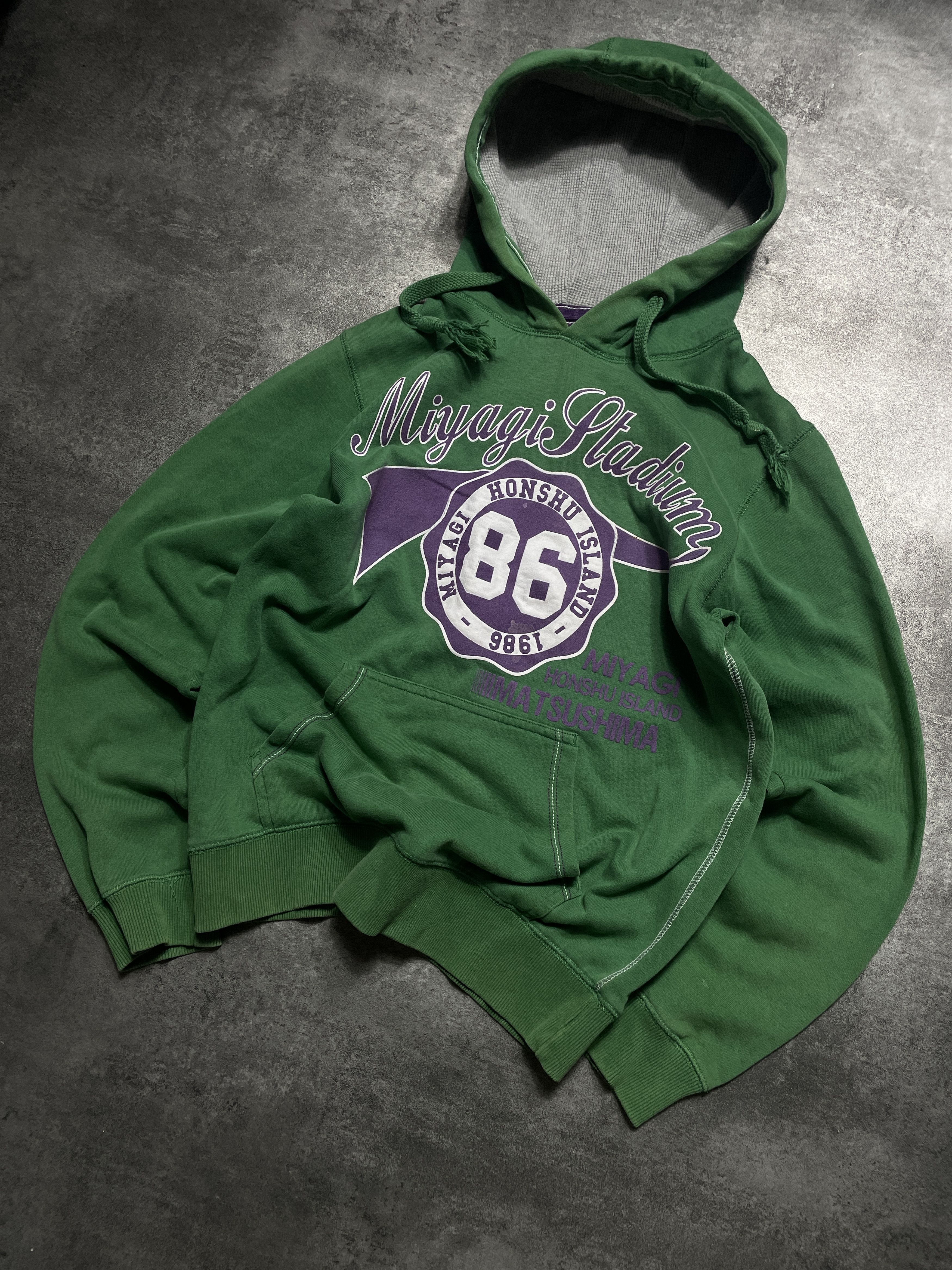 Burton Vintage Y2K Hoodie Spellout Cozy Streetwear Hype Burton Size US S / EU 44-46 / 1 - 1 Thumbnail
