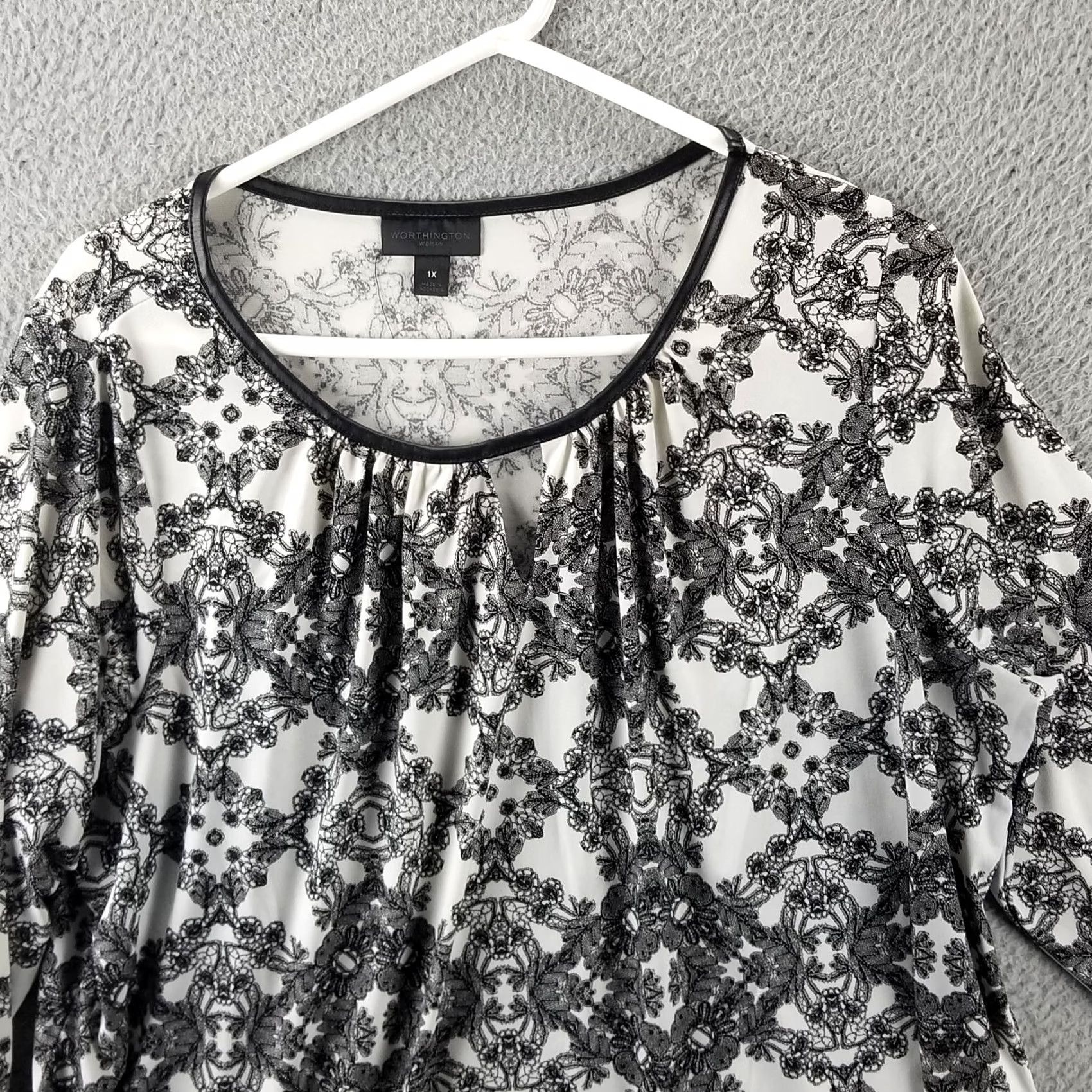 Worthington Worthington Geometric Stretch Blouse Women Plus Size 1X Top Black Geometric, Shirt, Blouse, 1X, Plus, Worthington, Women, Black, Geometric, Stretch Size XL / US 12-14 / IT 48-50 - 2 Thumbnail